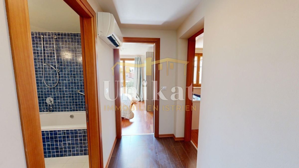 Appartamento su due piani con 4 camere da letto